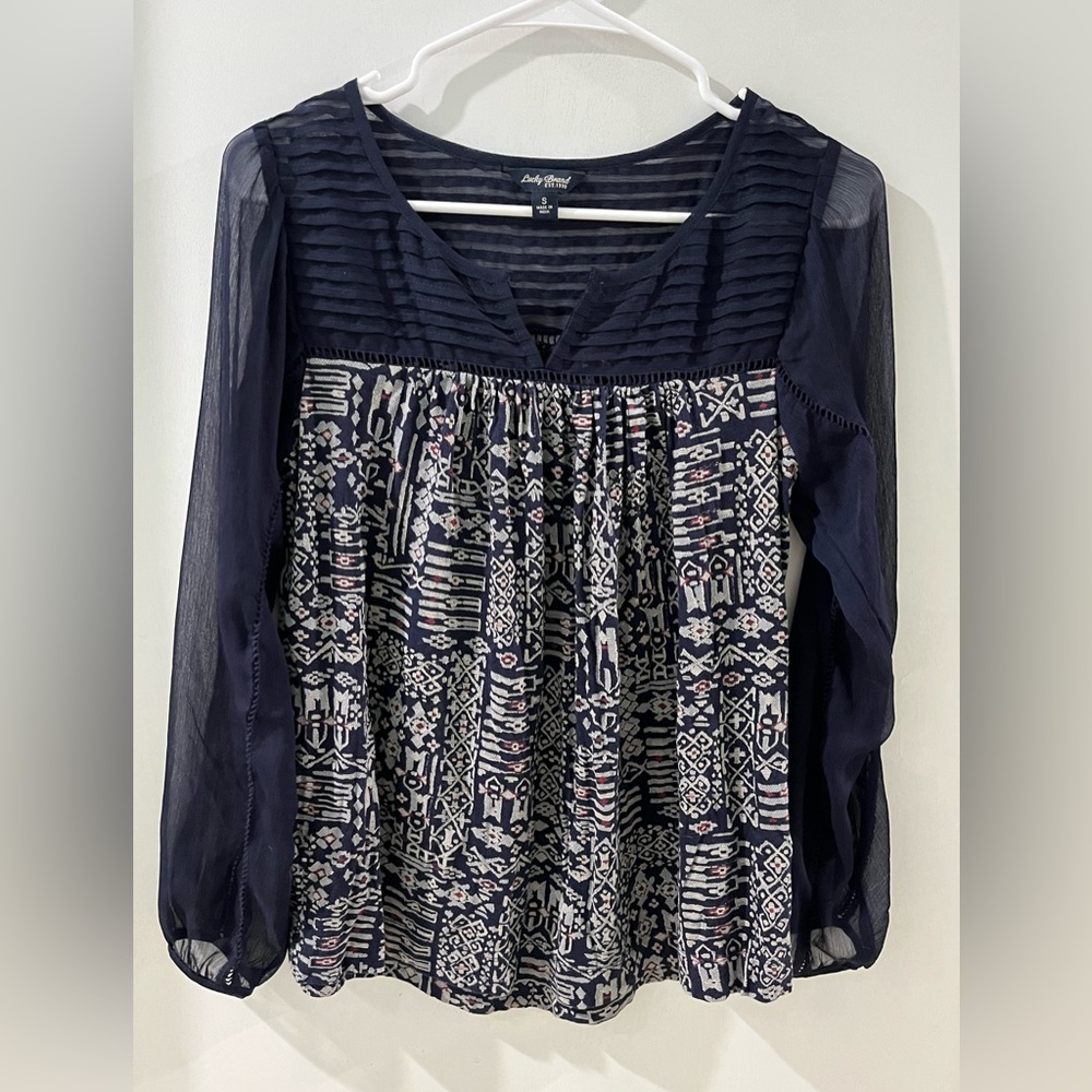 Lucky Brand Navy Printed Long-Sleeve V-Neck Top, size small
